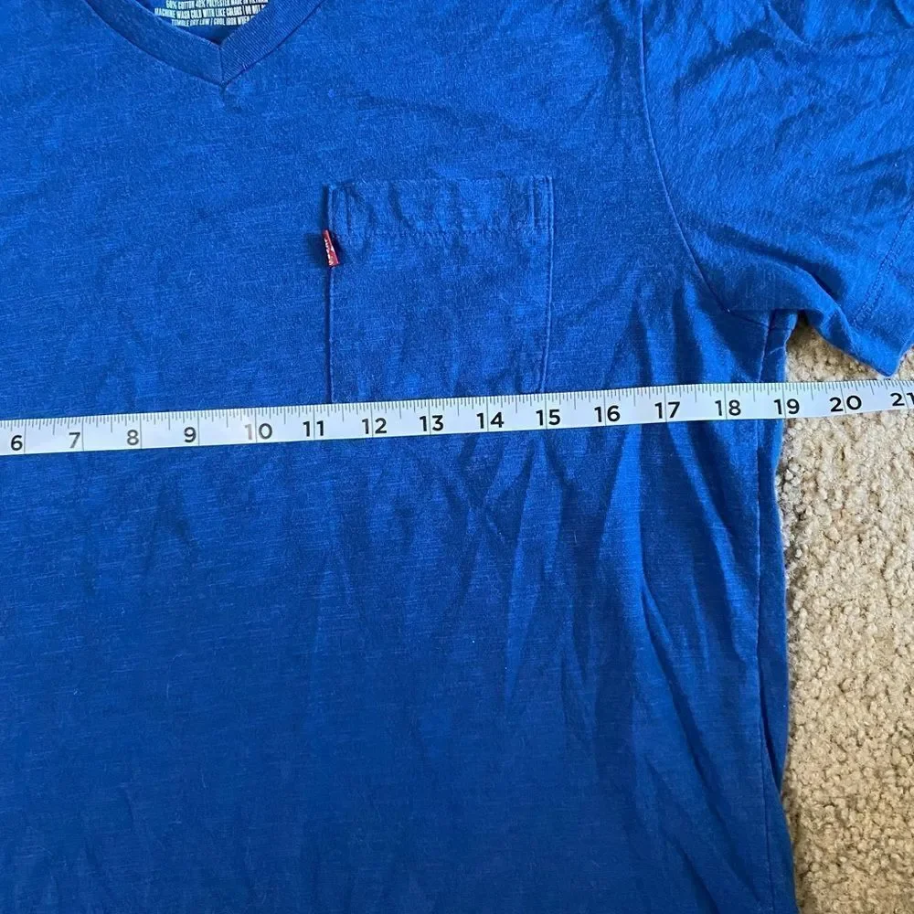 Levi’s Pocket Tshirt